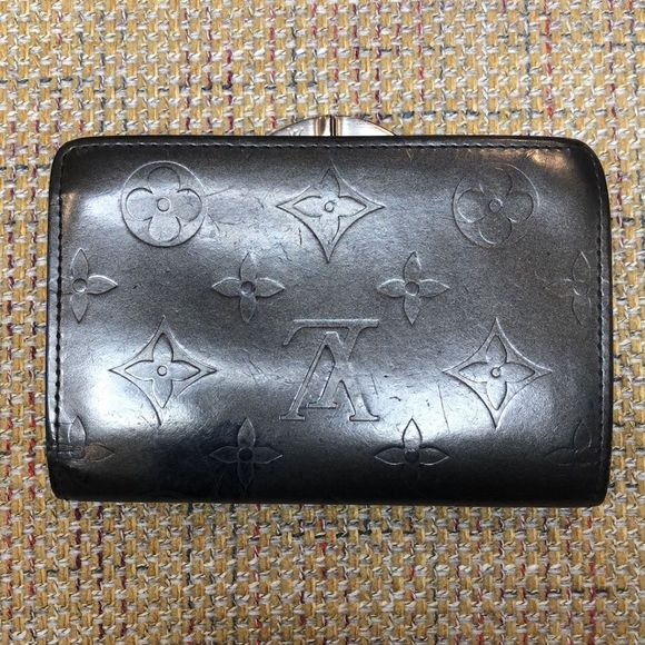 LOUIS VUITTON Vernis Porte Monnaie Viennois Bifold KissLock Wallet Authentic - Picture 1 of 17
